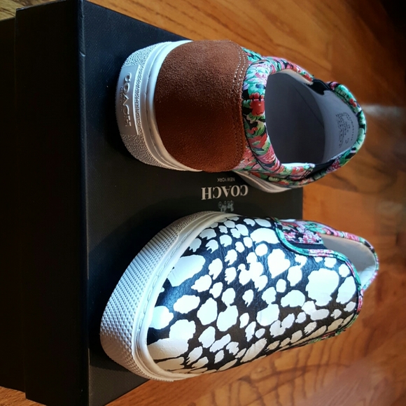 ♥ Coach Leather slip on Loafers size 6 - Picture 8 of 10